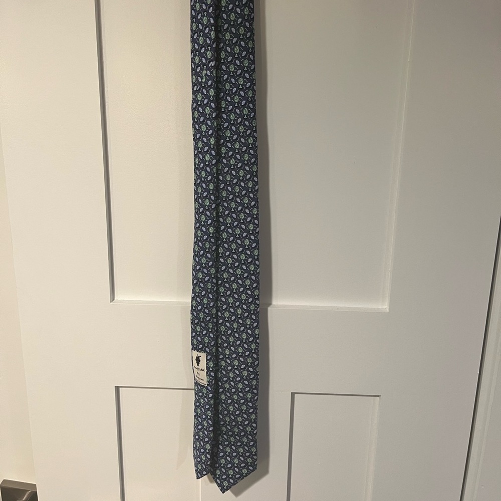 Vineyard Vines Mens Blue Football Fan Tie